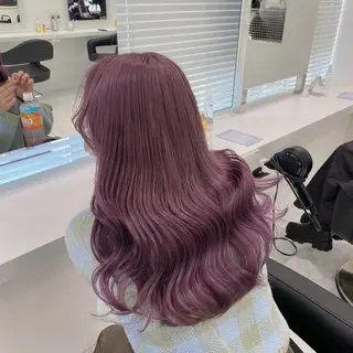 ロング カラー ラベンダー💜 グレージュ🩶のヘアスタイル
