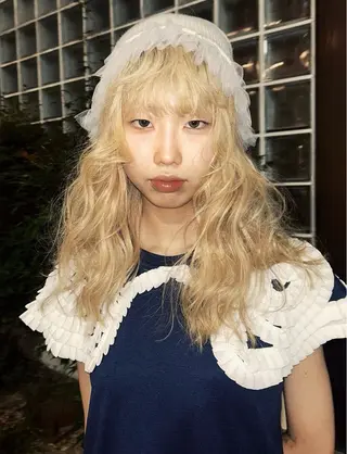 ロング カラー MOMOKA/ハイト ーン/透明感カラーのヘアスタイル