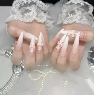 ネイル HIN NAILのネイルデザイン