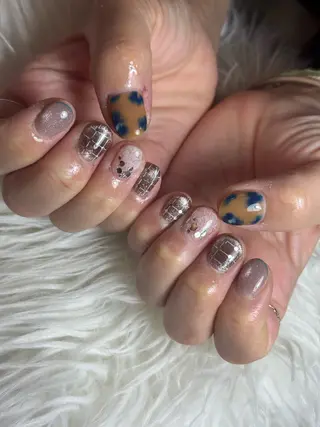 ネイル LAVISH 大和店 🤱子連れ大歓迎のネイルデザイン