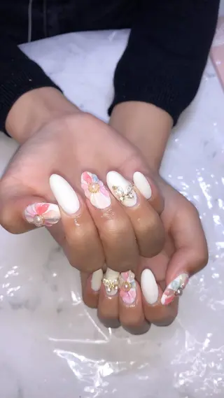 ネイル ✨アン ミユ✨のネイルデザイン