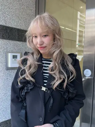 セミロング 富田 紗世のヘアスタイル