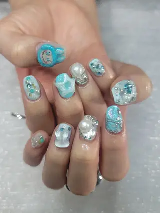 ネイル . MAKI NAILのネイルデザイン