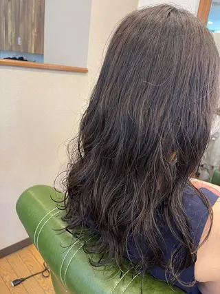 ロング パーマ 髪質改善/カラー 🖤🤍川島のヘアスタイル