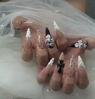 ネイル R Nailのネイルデザイン