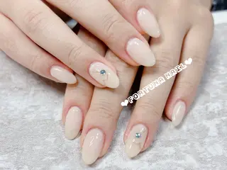 ネイル Nail •Head スパFortunaのネイルデザイン