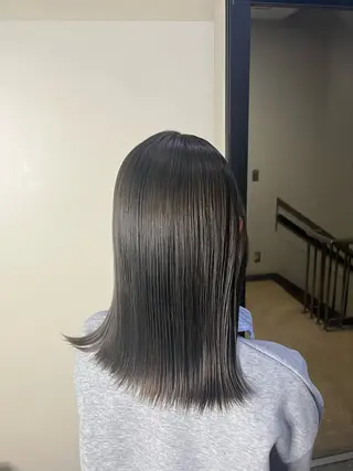 カラー 夏の透明感カラー☀️ 小林 佳祐Aimeeのヘアスタイル