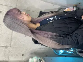 カラー ブリーチ/ウルフ特化 渋谷カルチャー交差点のヘアスタイル