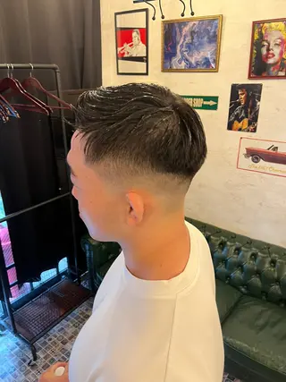 ショート 山崎 ユキヤのヘアスタイル