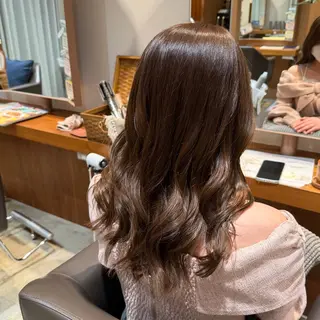 ミディアム カラー 中山 紗希のヘアスタイル