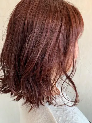 ミディアム カラー LUXBE LUCEのヘアスタイル