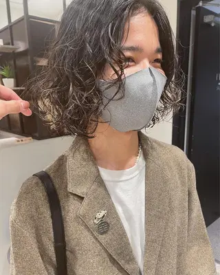 ミディアム パーマ メンズ 村上雅人 ナチュラルモードのヘアスタイル