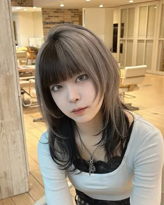 セミロング 表参道/ウルフカット /ナチュラルウルフのヘアスタイル