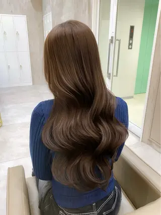セミロング カラー ヘアアレンジ 赤み消し🫧韓国ヘア 🫧藤岡誠也のヘアスタイル