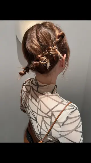 ミディアム ヘアアレンジ 💟Opus // Mizuki🐕のヘアスタイル