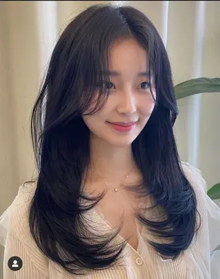 セミロング Ofhair 柴田咲喜のエステ・リラクイメージ