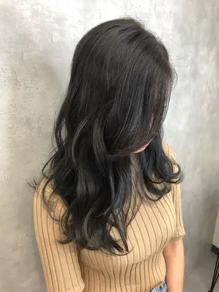 セミロング カラー universe tokyoのヘアスタイル