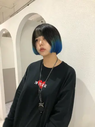 ミディアム カラー レイヤー/ブリーチ iwamiya岩見谷のヘアスタイル