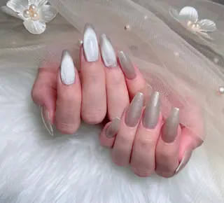 ネイル Lenie Nail Salonのネイルデザイン