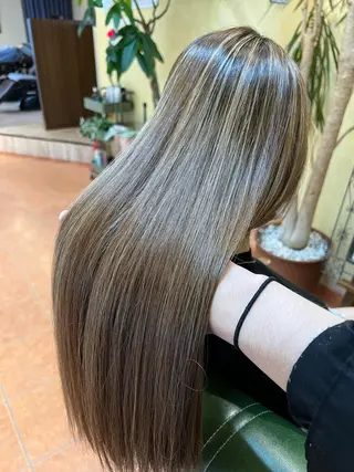 ロング 石井 佑樹のヘアスタイル