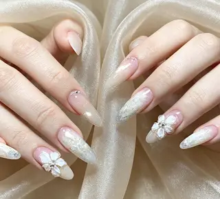 ネイル Pure&Rich Nailのネイルデザイン