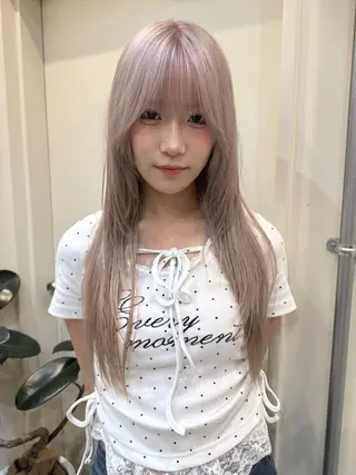 カラー 山下 莉歩のヘアスタイル