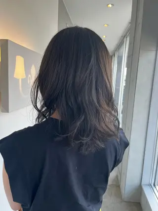 ミディアム おせ ちさとのヘアスタイル