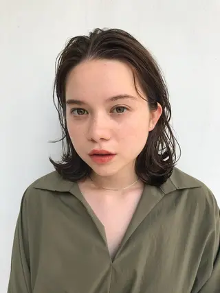 ミディアム カラー パーマ ヘアアレンジ 松田 亮葉のヘアスタイル