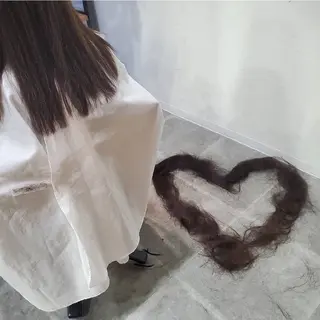 ロング 谷 結奈のヘアスタイル