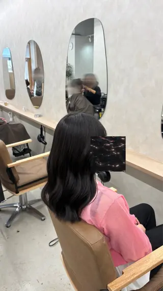 セミロング カラー "MIoKI"_ YUCCA eluaのヘアスタイル