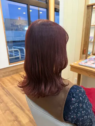 ミディアム ALL BLue 木間のヘアスタイル