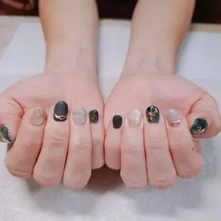 ネイル ﾈｲﾙｻﾛﾝベルティ .ひとみのネイルデザイン