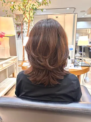 ミディアム 市野 ひかるのヘアスタイル