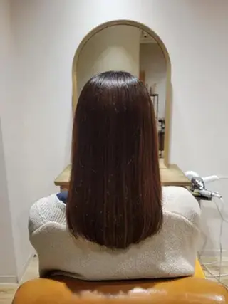 セミロング 【公式】Adatto 🩵艶&透明感カラーのヘアスタイル