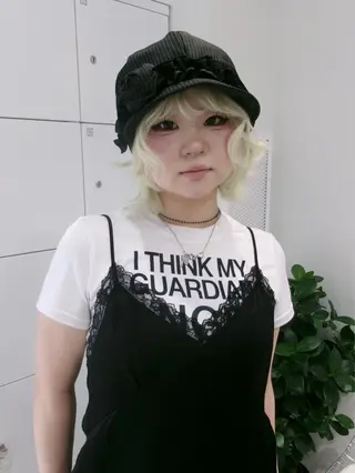 ショート カラー kotone🤍 ブリーチカラーのヘアスタイル