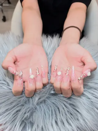 ネイル ANH ゴテゴテ ネイルスタジオのネイルデザイン
