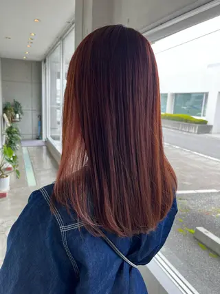 ミディアム おせ ちさとのヘアスタイル