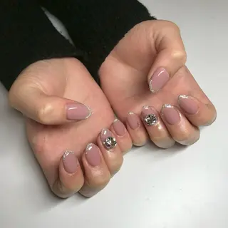 ネイル アトリエハーロウ sakuraのネイルデザイン