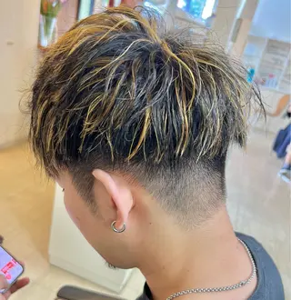 カラー メンズ 黒崎 美乃里のヘアスタイル