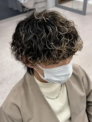 ショート 京都河原町 メンズパーマ助川龍哉のヘアスタイル