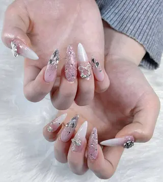 ネイル Hin Hana Nailのネイルデザイン