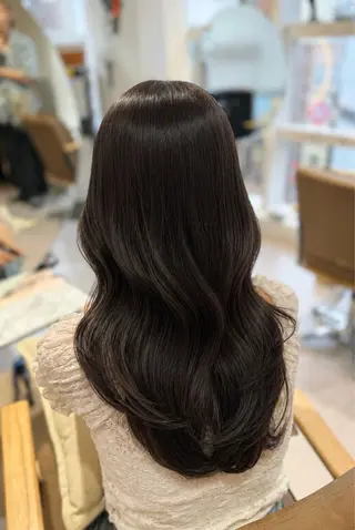 セミロング 山口 ななみのヘアスタイル