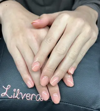 ネイル 中村 春菜のネイルデザイン