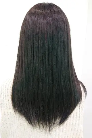 ロング カラー 山口 彩海のヘアスタイル