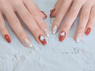 ネイル YUMI NAGAI のネイルデザイン