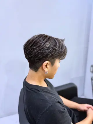 パーマ メンズ 山田 瑛司のヘアスタイル