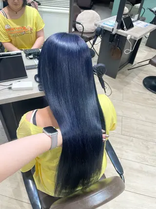 ロング すみれ✨レイヤー 🫧透明感カラーのヘアスタイル