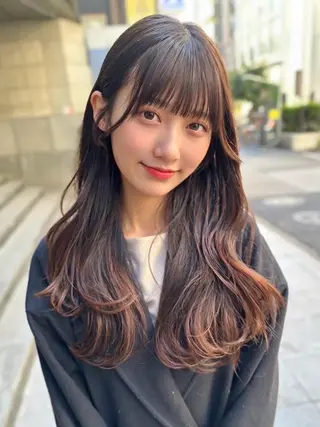 カラー ロング _WHITE+ 南海難波店のヘアスタイル