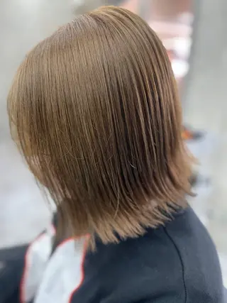 ミディアム tomo MiND HAiRのヘアスタイル