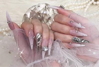 ネイル D-BEAUTY Nailsalonのネイルデザイン